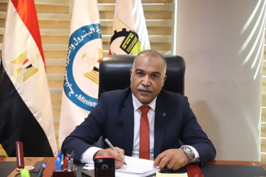 عباس صابر: يهنئ عمال البترول وجميع عمال مصر ويوجه رسالة شكر لهم