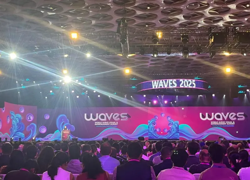 وزير الثقافة يصل مومباي للمشاركة في قمة WAVES العالمية بحضور 10 آلاف مبدع من 100 دولة