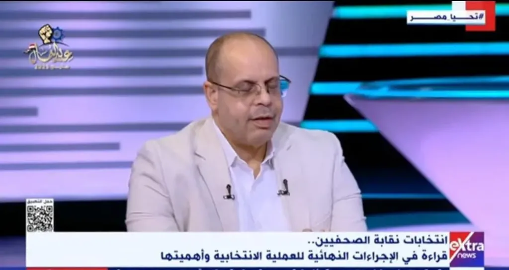 أكرم القصاص: السوشيال ميديا تدعم الأفراد وتضر المؤسسات الصحفية
