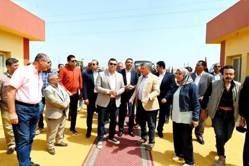 وزير الإسكان ومحافظ السويس يتفقدان مشروع رافع مياه السخنة ( الندى ) لتغذية مدينة السلام 1 و 2