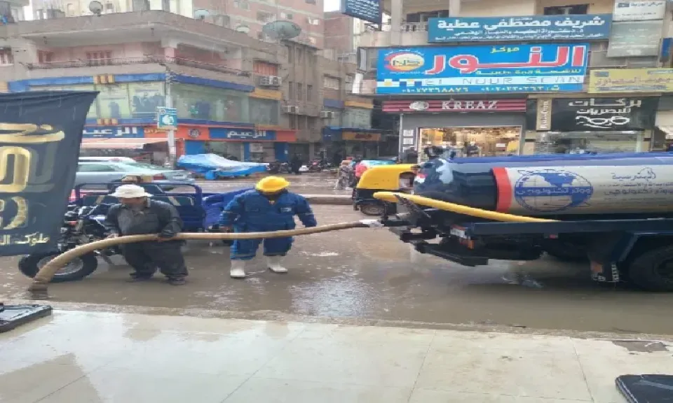 محافظ الغربية يتابع جهود كسح مياه الأمطار ويوجه برفع درجة الاستعداد لمواجهة تقلبات الطقس