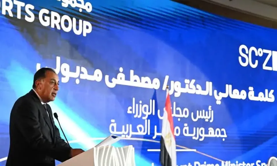 رئيس الوزراء يلقي كلمة على هامش توقيع اتفاقية بين الهيئة العامة للمنطقة الاقتصادية لقناة السويس