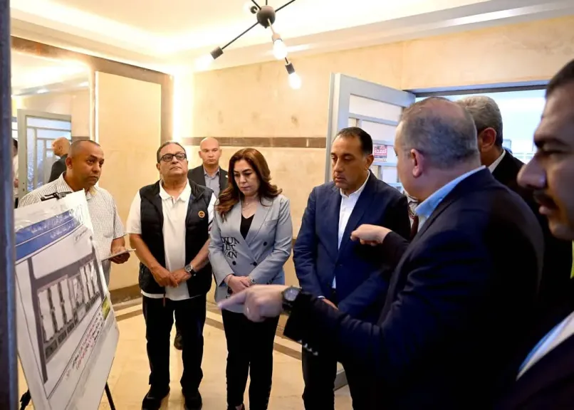 رئيس الوزراء يتفقد مشروع إسكان لمحدودي الدخل بالعجيزي
