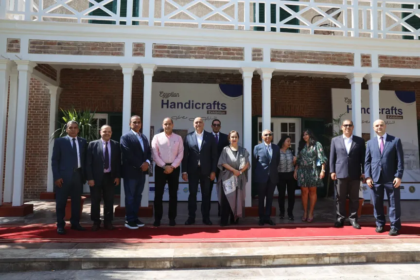 باسل رحمي: جهاز تنمية المشروعات يعمل علي تنفيذ خطة تسويقية طموحة لقطاع الفنون والحرف التراثية