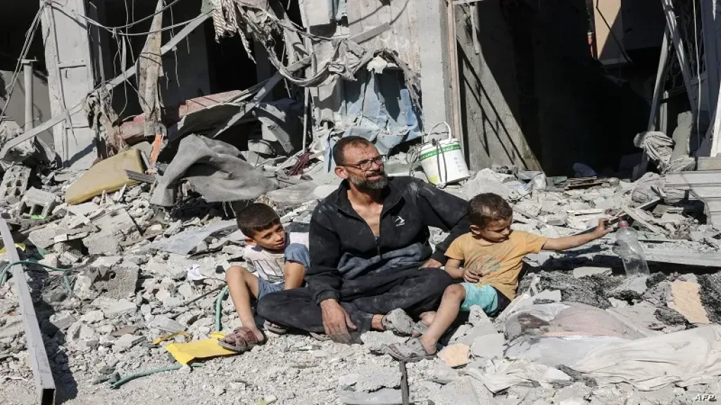 استشهاد 7 فلسطينيين في قصف إسرائيلي متواصل على غزة