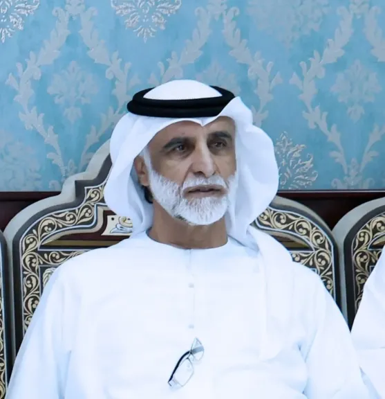 حبيب غلوم: صوت الإمارات على خشبة المسرح وشاشة الوعي