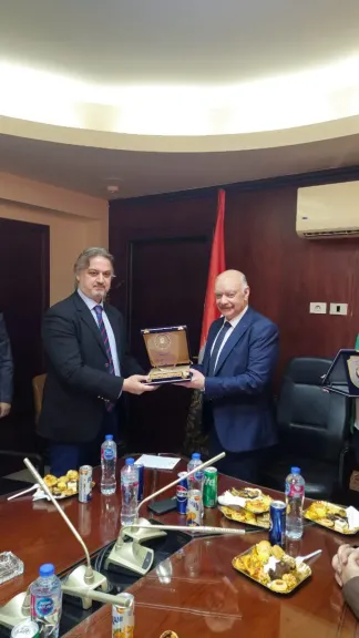 الغرفة التجارية بالبحيرة تستقبل القنصل العام اليوناني لبحث سبل التعاون المشترك