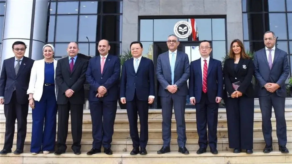 لإنشاء مصانع سيارات.. استثمارات صينية كبيرة في مصر