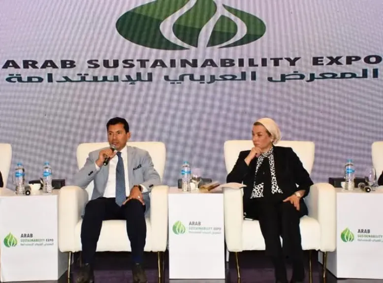 وزيرا الشباب والرياضة والبيئة يفتتحا المعرض العربي للاستدامة ويشهدا الجلسة الافتتاحية