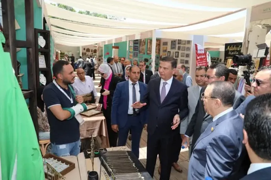 وزير الزراعة ورئيسا لجنتي الزراعة بمجلسي النواب والشيوخ وعدد من أعضاء المجلسين يتفقدون المتحف الزراعي بالدقي