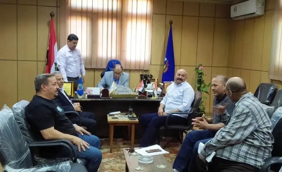 زراعة البحيرة تعقد اجتماعا لبحث كيفية القضاء على ظاهرة حرق المخلفات الزراعية على الطرق
