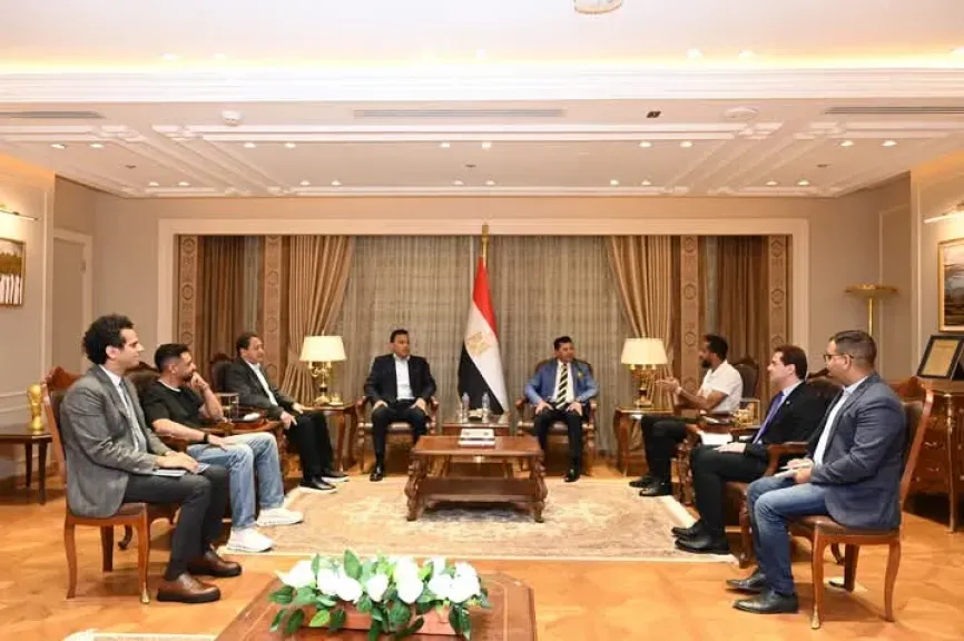 وزير الرياضة يستقبل بعثة الرياضيين العائدين من ليبيا بمقر الوزارة بالعاصمة الإدارية