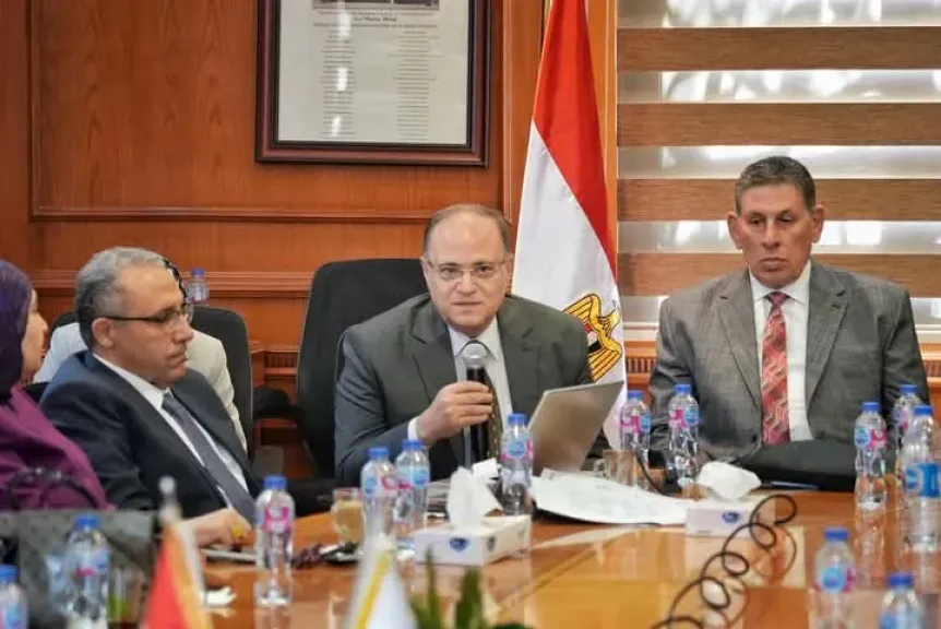 رئيس هيئة الدواء المصرية يشارك في اجتماع لجنة قطاع الدراسات الصيدلية بالمجلس الأعلى للجامعات