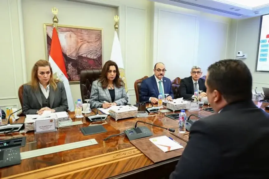 ︎وزيرة التنمية المحلية ومحافظ الإسكندرية الأسبق يترأسون لجنة اختيار المتقدمين للوظائف القيادية الشاغرة بالوزارة