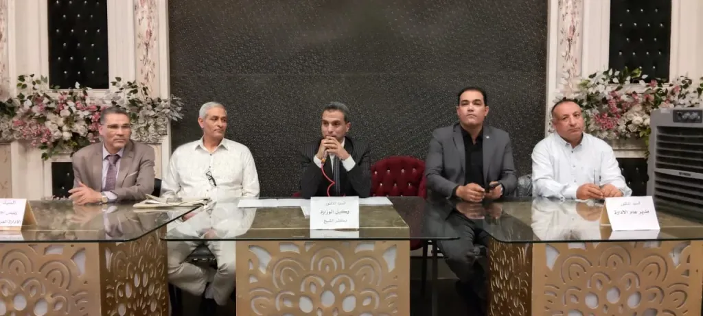 وكيل تعليم كفر الشيخ يعقد أولى اجتماعاته مع رؤساء لجان الشهادة الإعدادية بدسوق