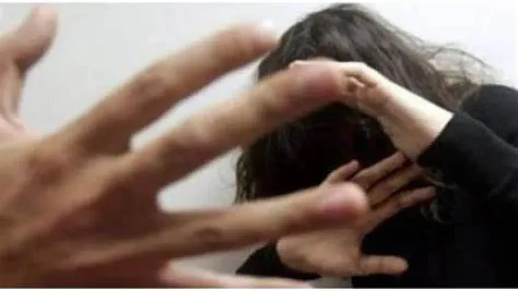 حبس معلم بتهمة التحرش بطفلة خلال درس خصوصي