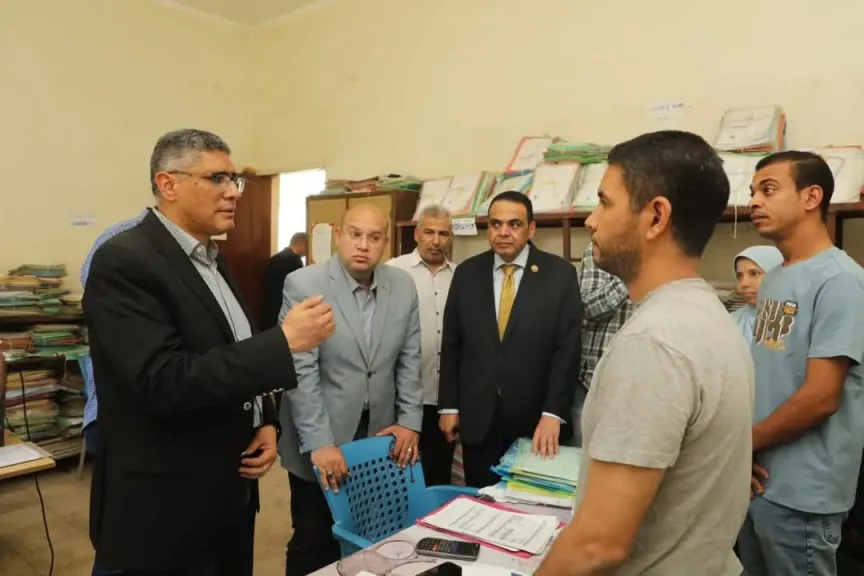 المحافظ يتفقد المركز التكنولوجي بالعياط لمتابعة الموقف التنفيذي لملفات التصالح على بعض مخالفات البناء
