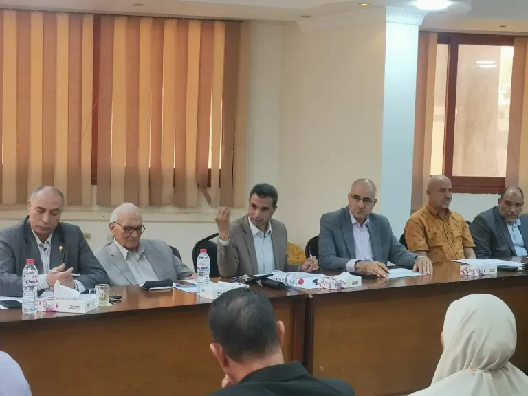 وكيل تعليم كفر الشيخ : إجراء المقابلات مع المتقدمين للتجديد للوظائف الإشرافية