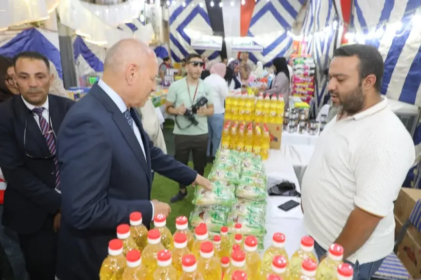 محافظ القاهرة يتفقد معرض ”أهلا بالعيد”
