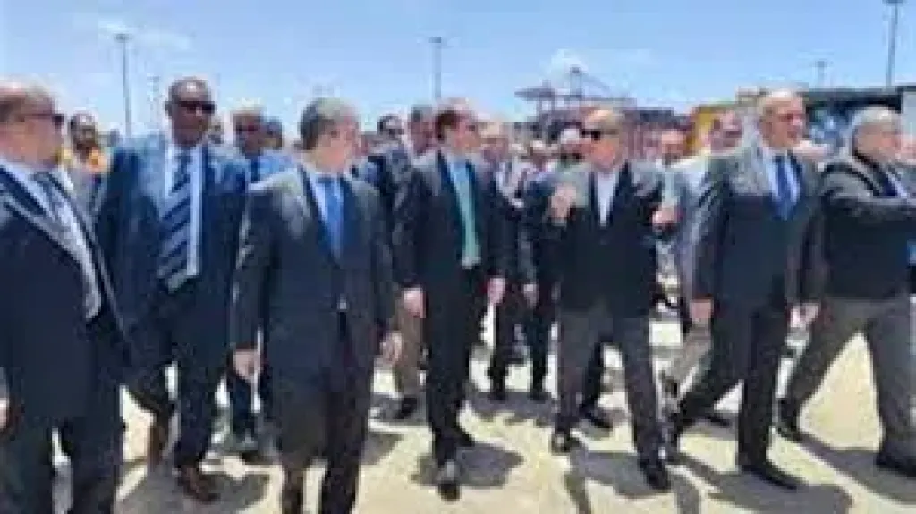 وزير المالية.. فى جولة ميدانية بميناءى الدخيلة والإسكندرية