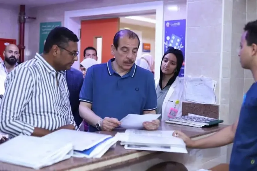 نائب الوزير يتفقد عدد من المنشآت الصحية بالبحر الأحمر بالتزامن مع تنفيذ مرور مركزي لإدارات الطب الوقائي والرعاية الأولية