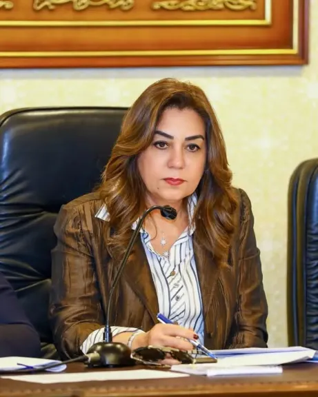وزيرة التنمية المحلية تجري اتصالًا بمحافظ الإسكندرية للاطمئنان على إجراءات المحافظة للتعامل مع تداعيات حالة الطقس