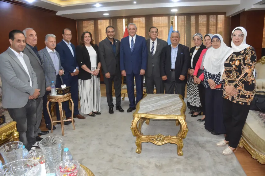 محافظ الغربية