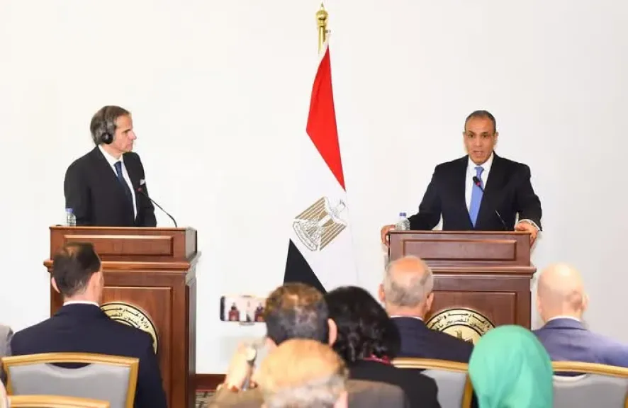 وزير الخارجية والهجرة يلتقي بالمدير العام للوكالة الدولية للطاقة الذرية
