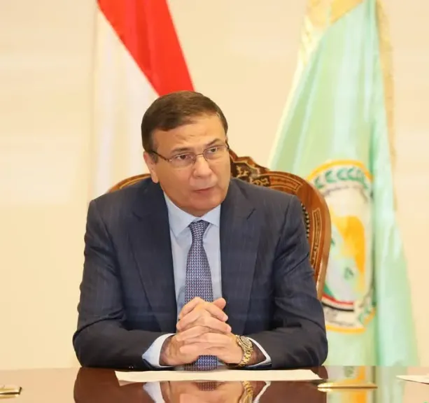 بعد الاعتداء عليه.. وزير الزراعة يطمئن على حالة مسؤول حماية الأراضي بسوهاج