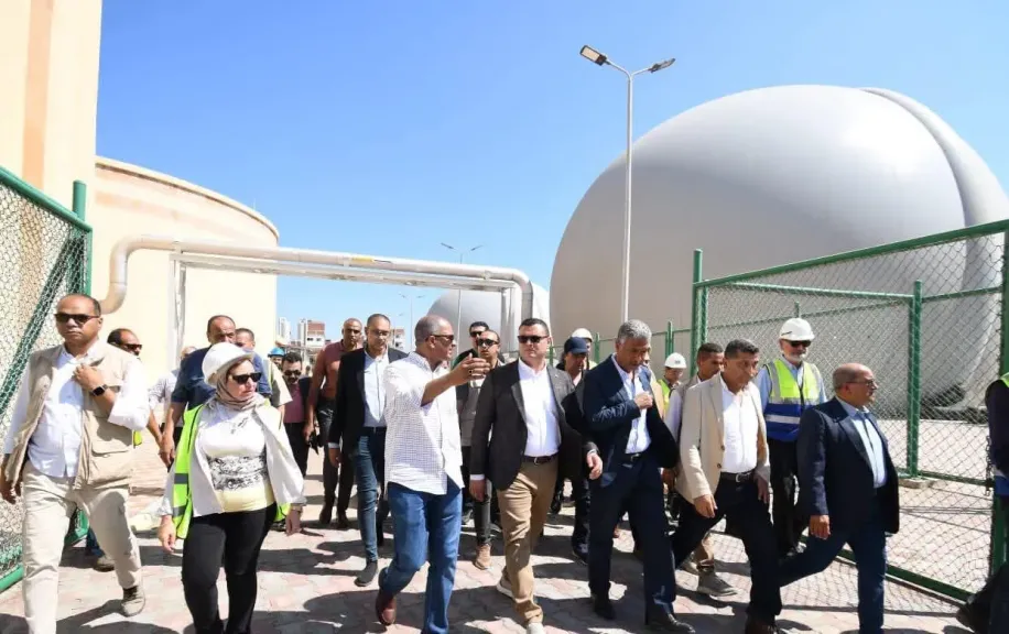 وزير الإسكان يتفقد محطة التنقية الشرقية لمعالجة الصرف الصحي بمحافظة الإسكندرية