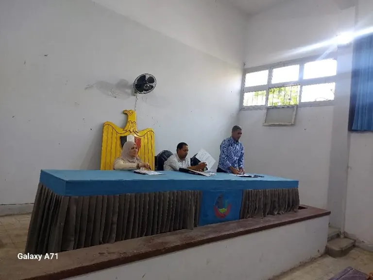 ”رئيس المركز ” يترأس اجتماع المجلس التنفيذي... ويؤكد على تذليل العقبات وسرعة انهاء الأعمال بالرحمانية