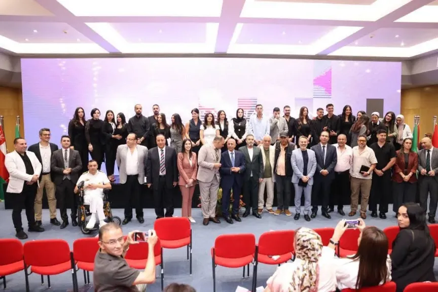 نقيب الصحفيين والممثلين يشاركان في مناقشة 5 مشروعات تخرج بالأكاديمية البحرية في الإسكندرية