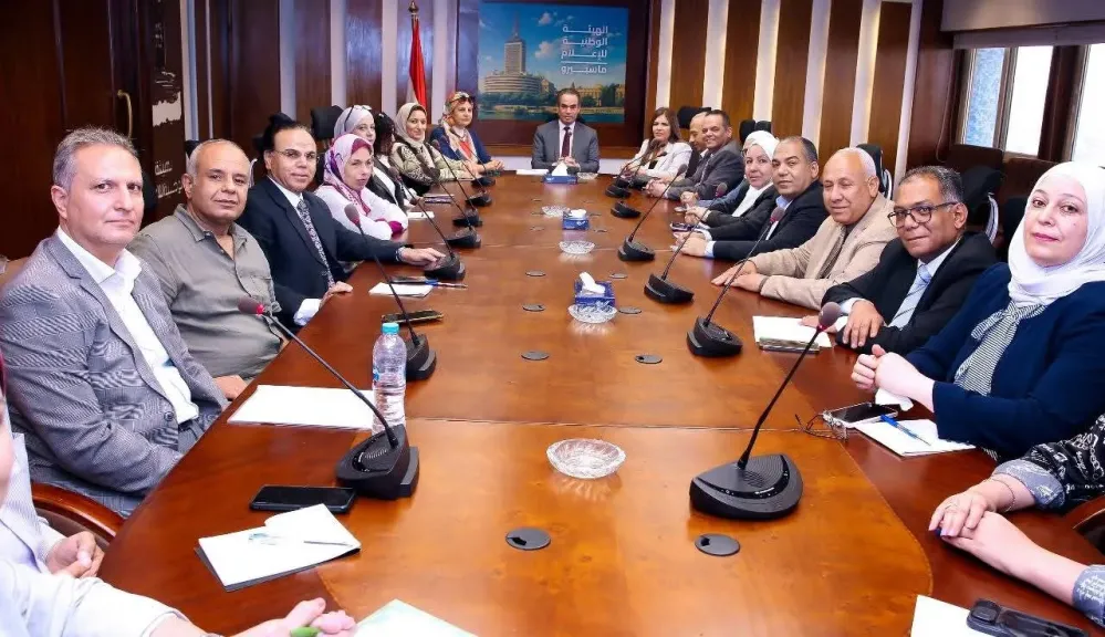 المسلماني يلتقي المجموعة الأولي من حملة الدكتوراه بماسبيرو