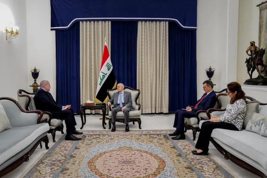 السفير المصري في بغداد يلتقي مع رئيس جمهورية العراق