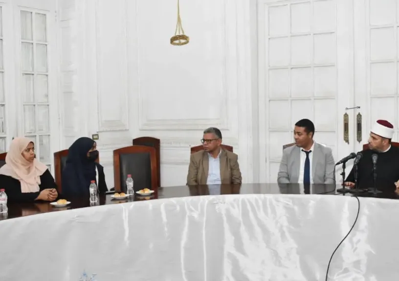 المجلس الأعلى للشئون الإسلامية يستضيف طلبة من دولة إريتريا ويكرم مسيرة مفتيها الأزهري الراحل