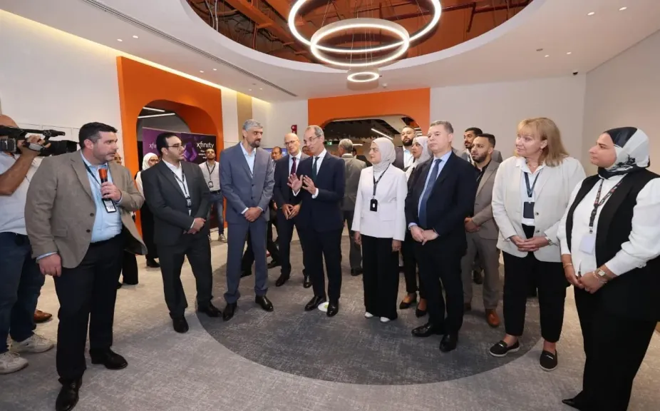 وزير الاتصالات يتفقد مقر شركة VXI الأمريكية الرائدة عالميًا في مجال خدمات التعهيد في القاهرة