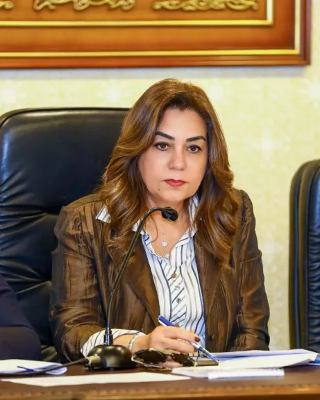 وزيرة التنمية المحلية تتلقي تقريرًا حول نتائج الأسبوع الأول من المرحلة الثانية للموجة الـ 26 لإزالة التعديات
