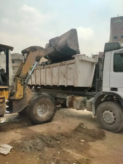 محافظة الجيزة : رفع ٤٠٠ طن مخلفات من منطقة نفق الريس بحي بولاق الدكرور