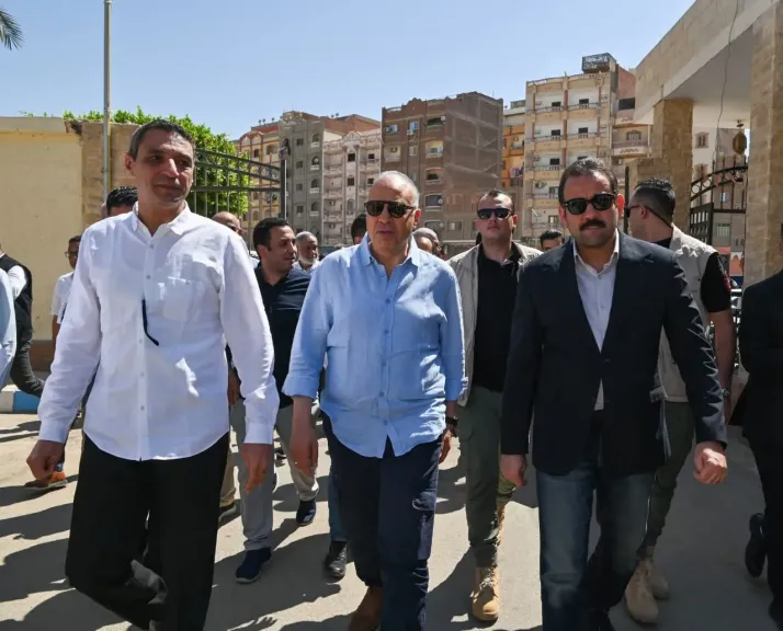 وزير الري يتفقد محطة مياه شرب السويس للإطمئنان على توفير التصرفات والمناسيب المائية الكافية