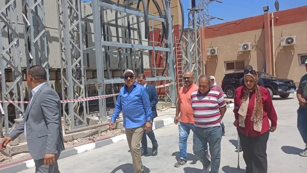 وزير الكهرباء يتفقد محطة محولات الهضبة 2 ومجمع المخزون الاستراتيجي للكابلات بهضبة الأهرامات