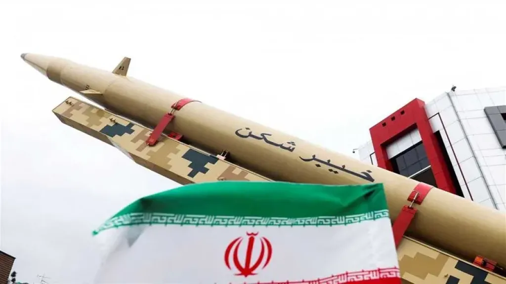 الحرس الثوري يستخدم صاروخ ”خيبر” لأول مرة في قصف إسرائيل