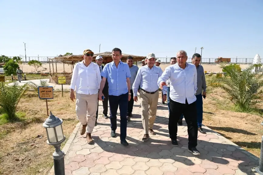 وزيرا الري والزراعة يتفقدان المعمل المركزي للمياه الجوفية ومركز التنمية المستدامة لموارد الوادي الجديد