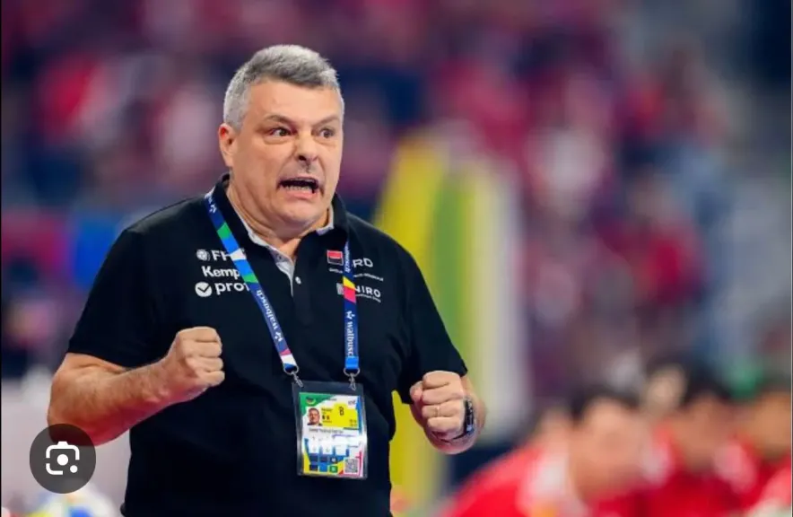 الأسباني خافيير باسكوال مدرب منتخب اليد يصل القاهرة غدًا