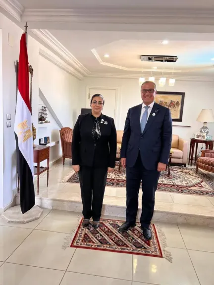 على هامش مشاركتها فى المنتدى العربي من أجل المساواة بالجزائر.. المستشارة أمل عمار تزور سفارة مصر بالجزائر