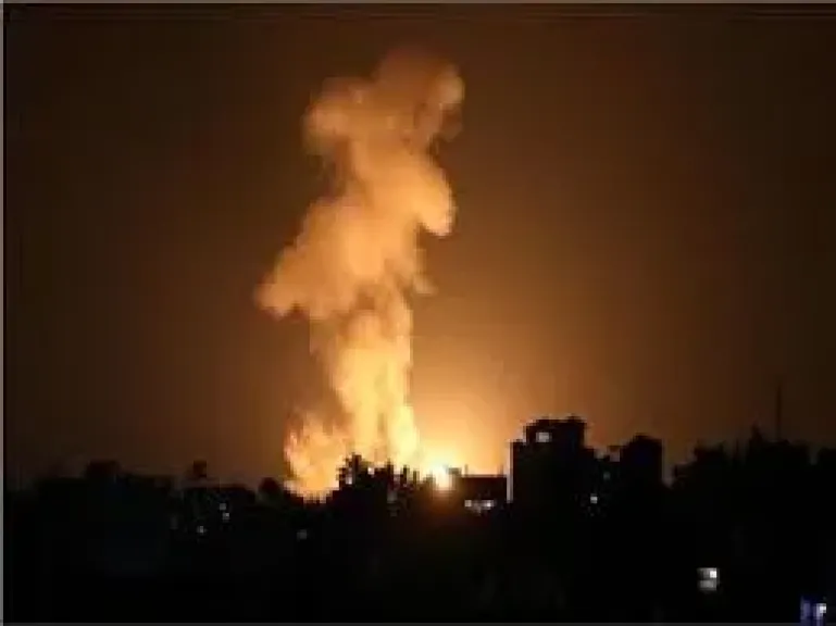 إعلام فلسطيني: قصف مدفعي عنيف يستهدف جباليا البلد شمال قطاع غزة