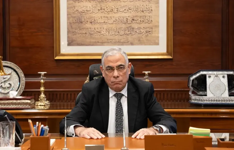 النيابة العامة تأمر بضبط وإحضار كل من نشر أو أعاد نشر أخبار كاذبة من شأنها تكدير الأمن والسلم العام.