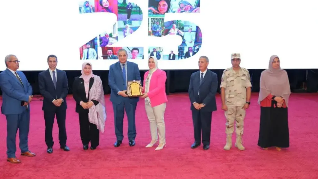 رئيس جامعة كفر الشيخ يشهد حفل تخريج طلاب كلية التربية النوعية دفعة العام الأكاديمي 2025