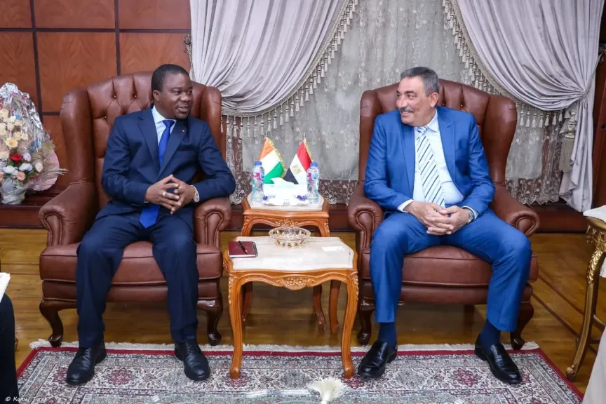 تعزيز التعاون المشترك ودعم المستثمرين محور زيارة سفير كوت ديفوار لميناء دمياط