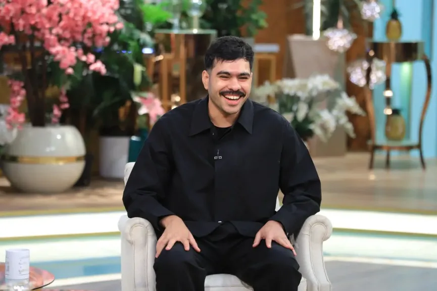 كيف كانت منى الشاذلي سببا في انطلاقة أحمد رمزي على السوشيال ميديا؟