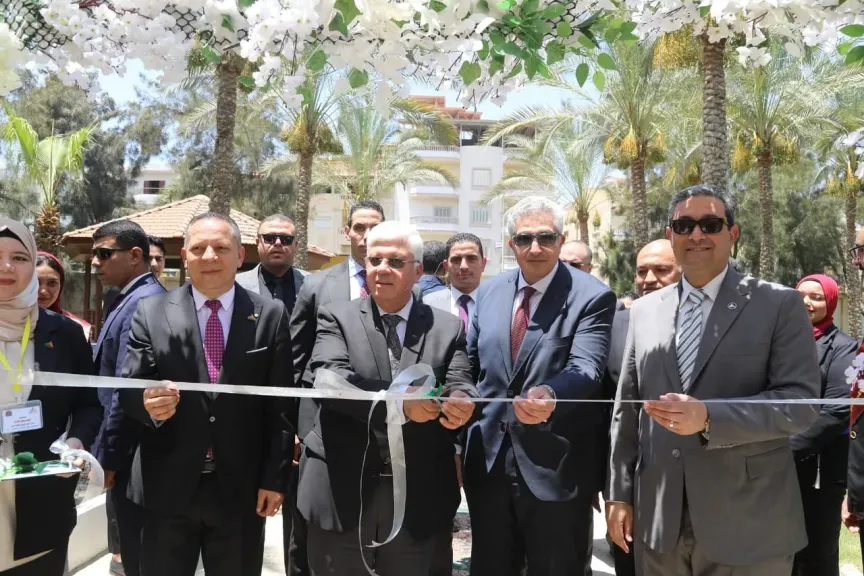 وزير التعليم العالي ومحافظ دمياط ورئيس جامعة دمياط يفتتحون ويتفقدون عددًا من المشروعات التعليمية والصحية بجامعة دمياط